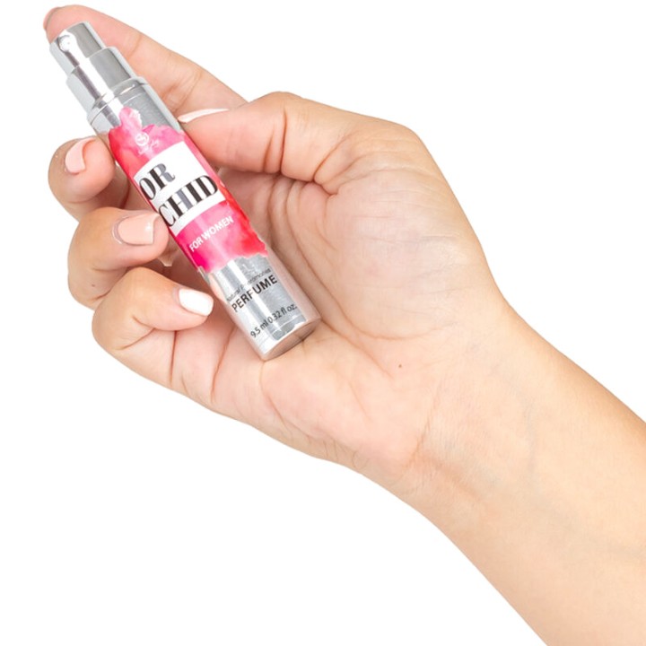 SECRETPLAY Travel size pheromone perfume spray for women