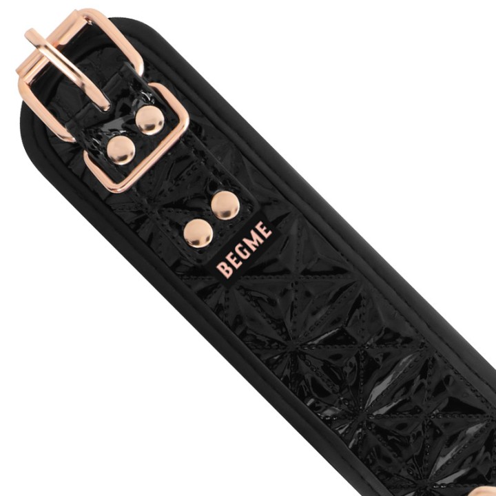 BEGME FETISH GAMES Neoprene-lined nipple clamps with chains