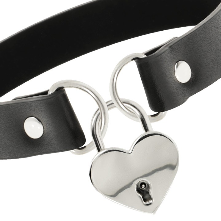 COQUETTE CHIC DESIRE Collier en cuir végan avec accessoire
