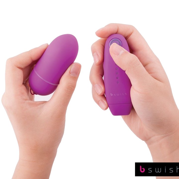 B SWISH Vibromasseur stimulant avec télécommande