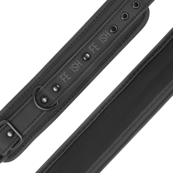 FETISH SUBMISSIVE Hand- und Fußfessel-Set mit Neoprenfutter