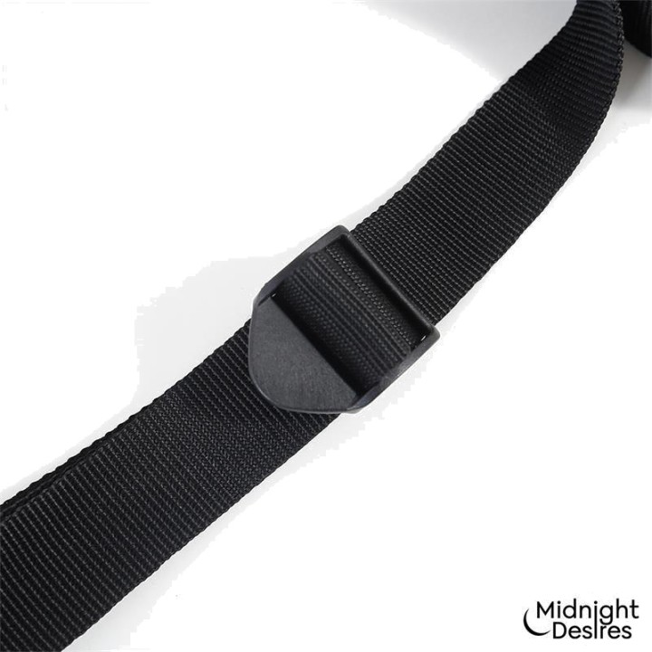 MIDNIGHT DESIRES Restraint set with neck-to-thigh and wrist